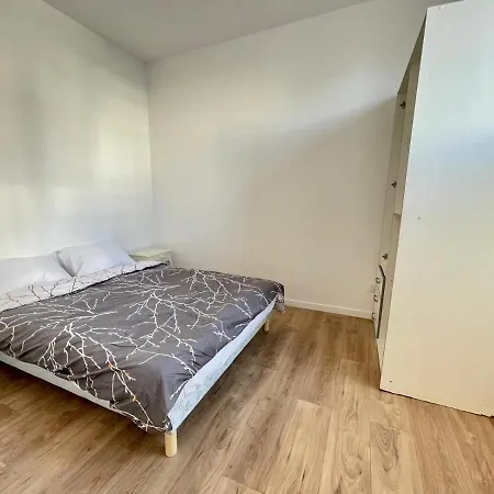 2 Pieces Equipe Tres Lumineux Apartment